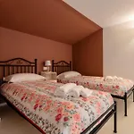 Guest house Casa Dei Fiori 3*
