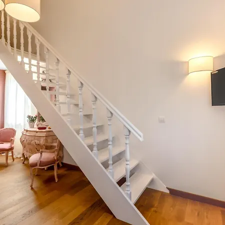 Casa Dei Fiori 3*