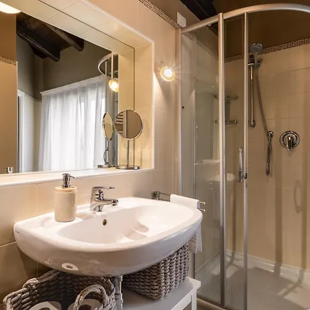 Πανσιόν Casa Dei Fiori 3*