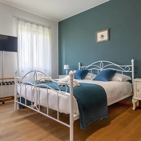 Casa Dei Fiori 3*